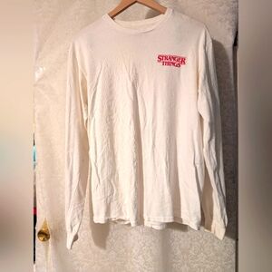 Stranger‎ Things Netflix White T-Shirt Long Sleeve Sz.M